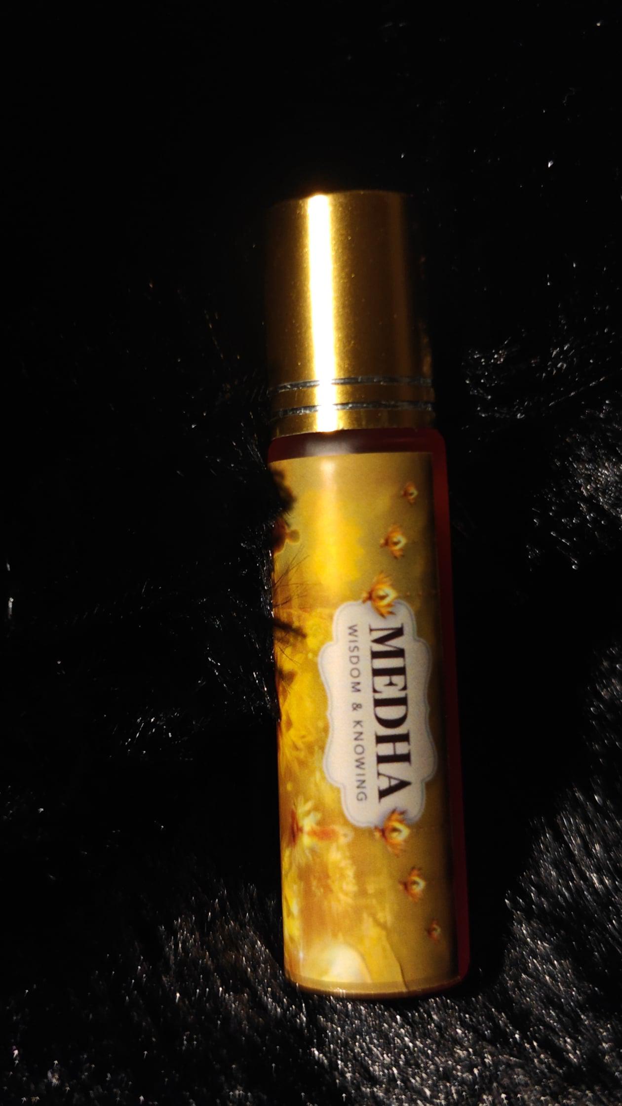 Medha spell oil &middot; wisdom and knowledge elixir